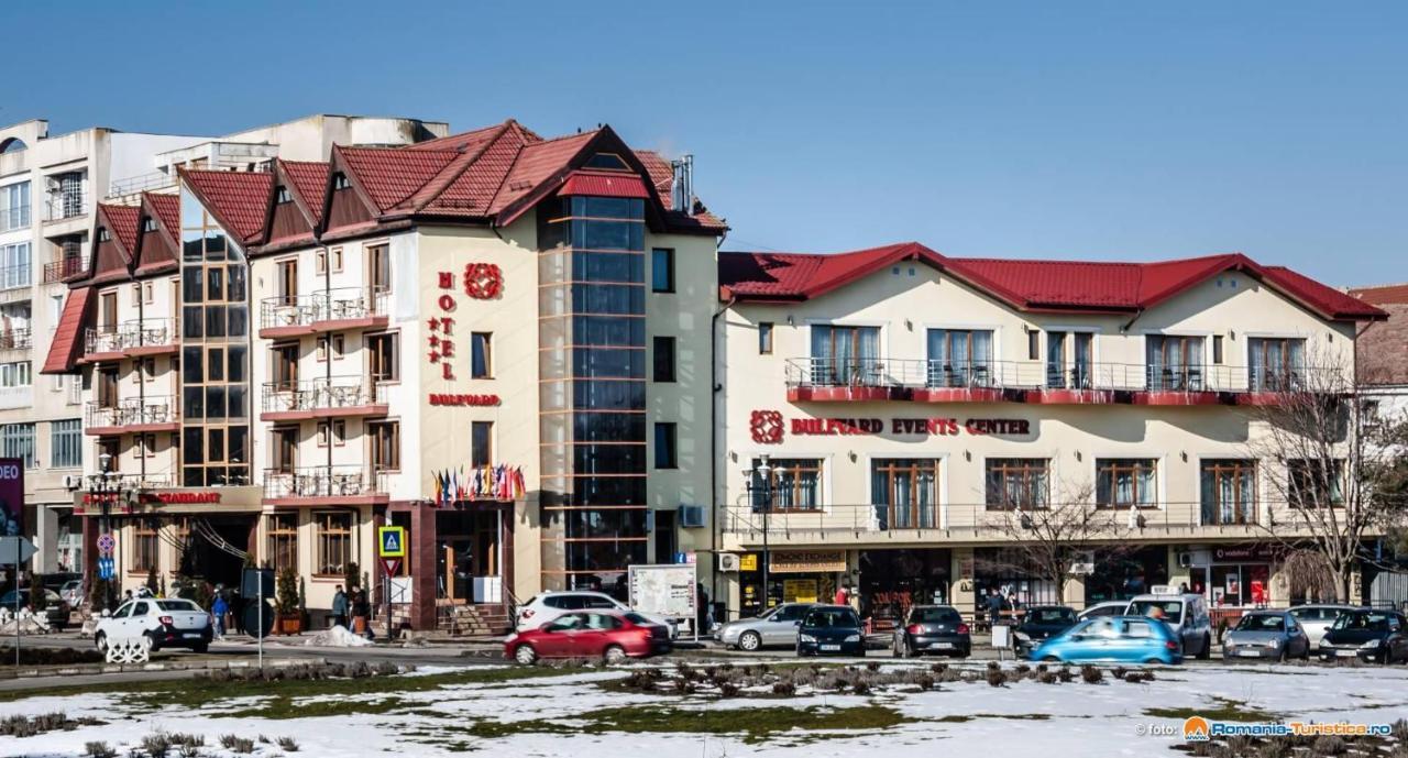 Hotel Bulevard Făgăraş Kültér fotó