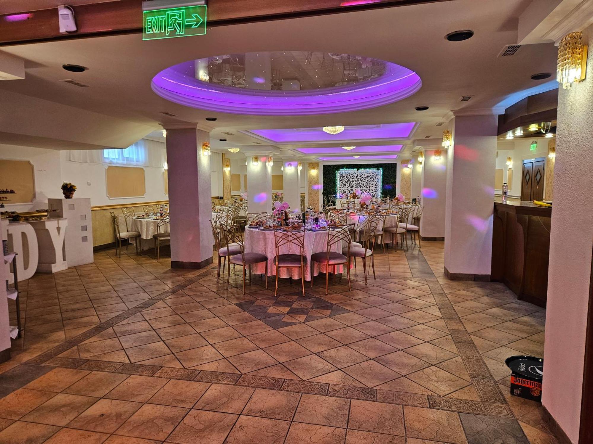 Hotel Bulevard Făgăraş Kültér fotó