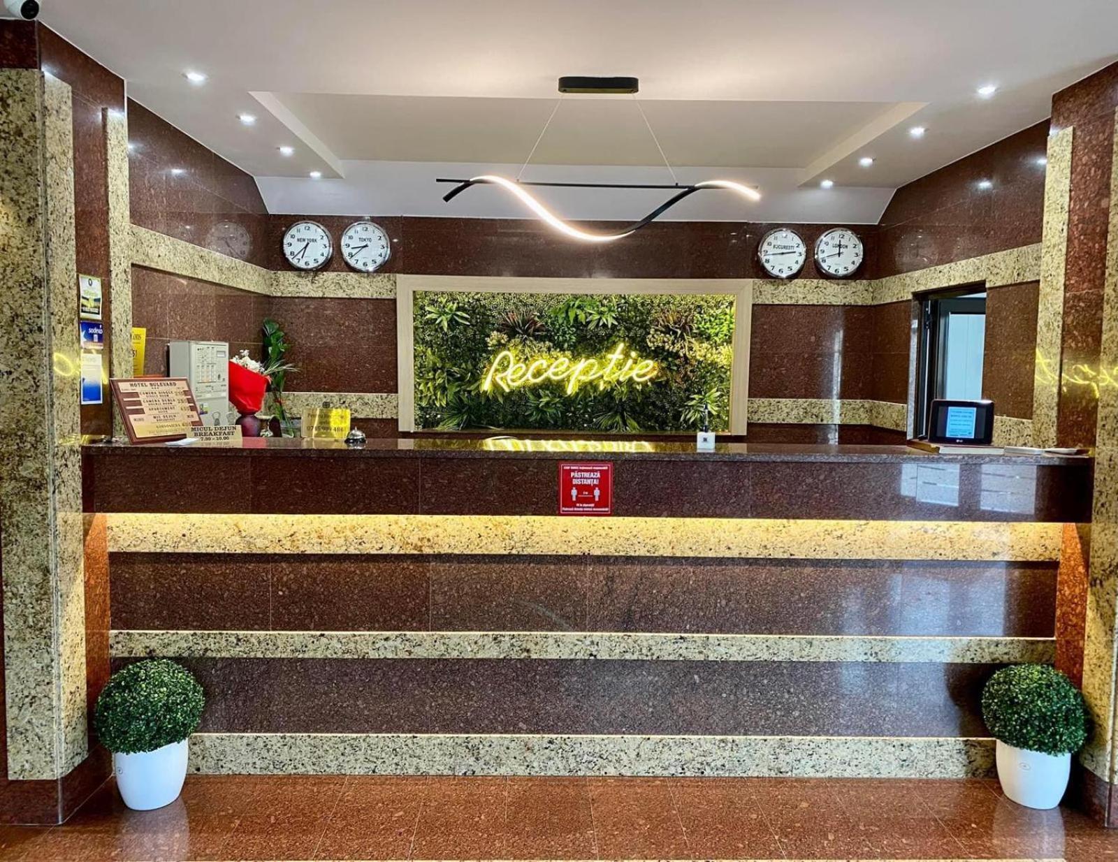 Hotel Bulevard Făgăraş Kültér fotó