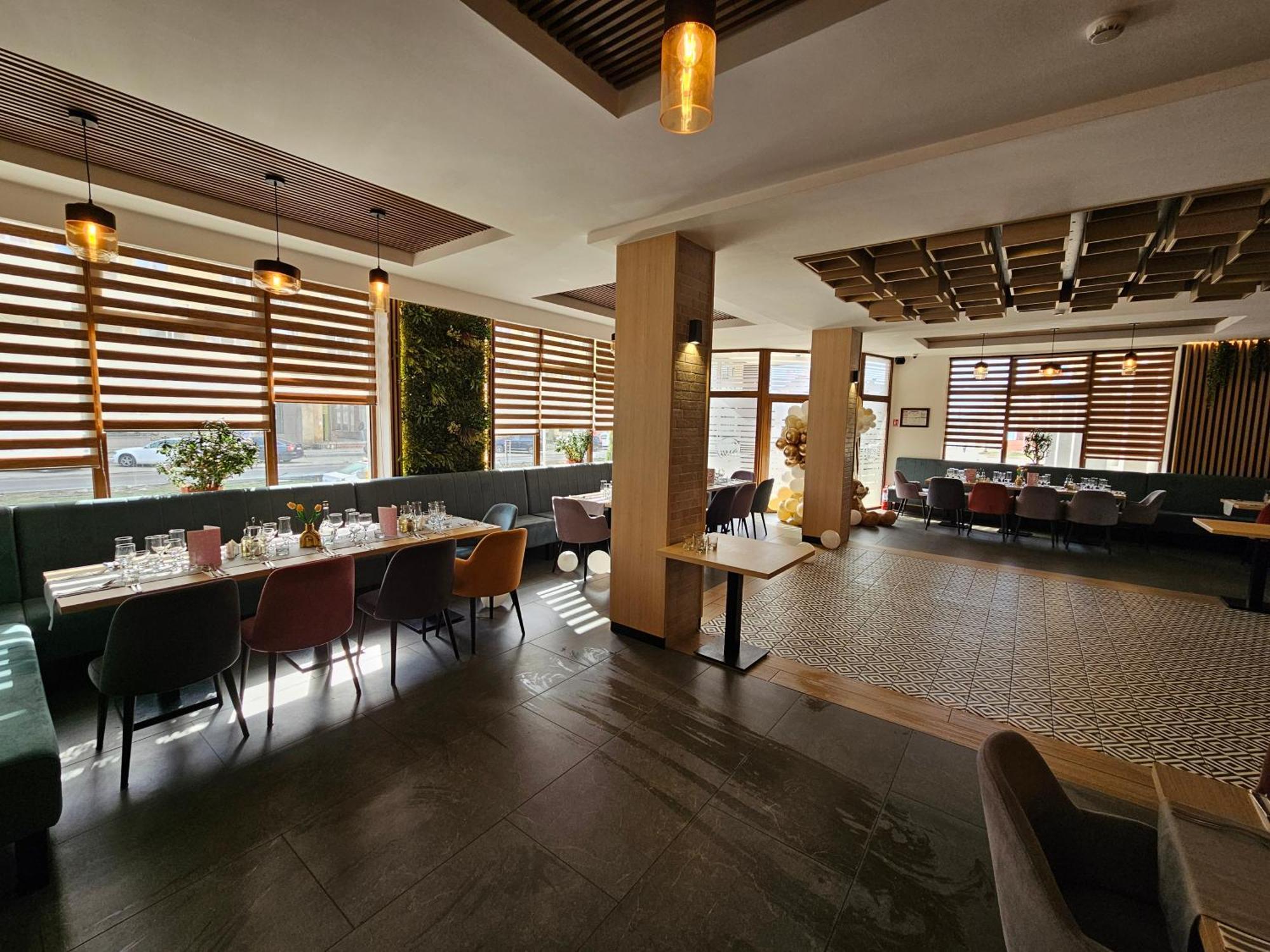 Hotel Bulevard Făgăraş Kültér fotó