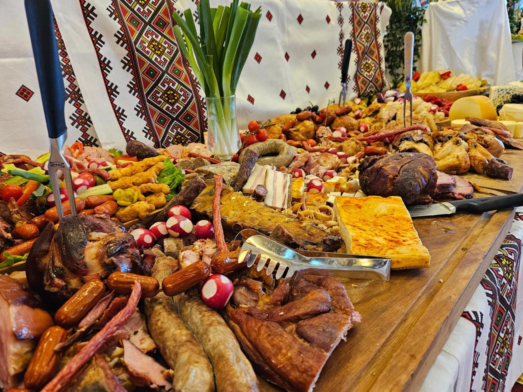 Hotel Bulevard Făgăraş Kültér fotó