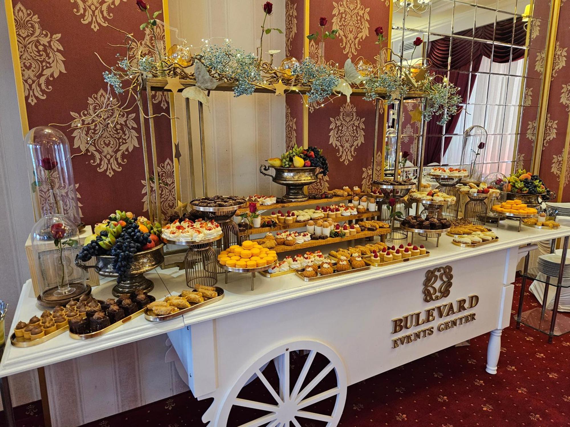 Hotel Bulevard Făgăraş Kültér fotó